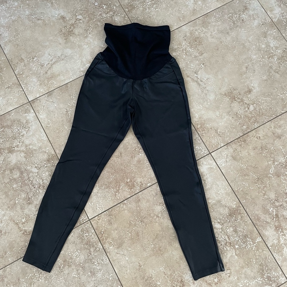Jessica Simpson Secret Fit Maternity Pants